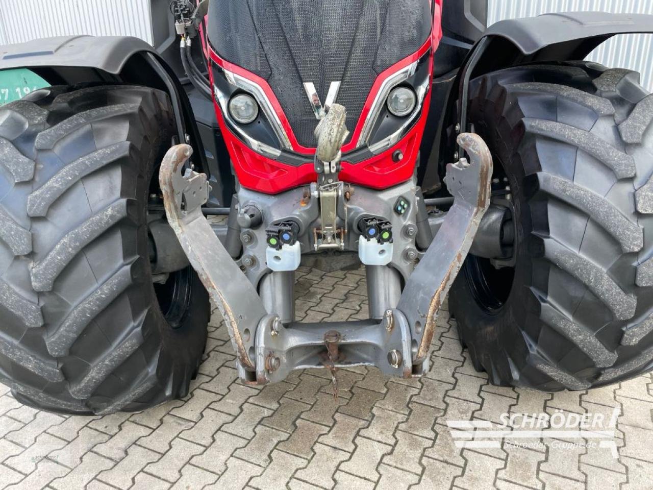 Traktor от тип Valtra T 175 ED | RÜFA | GEWÄHRLEISTUNG 06/2027, Gebrauchtmaschine в Wildeshausen (Снимка 8)